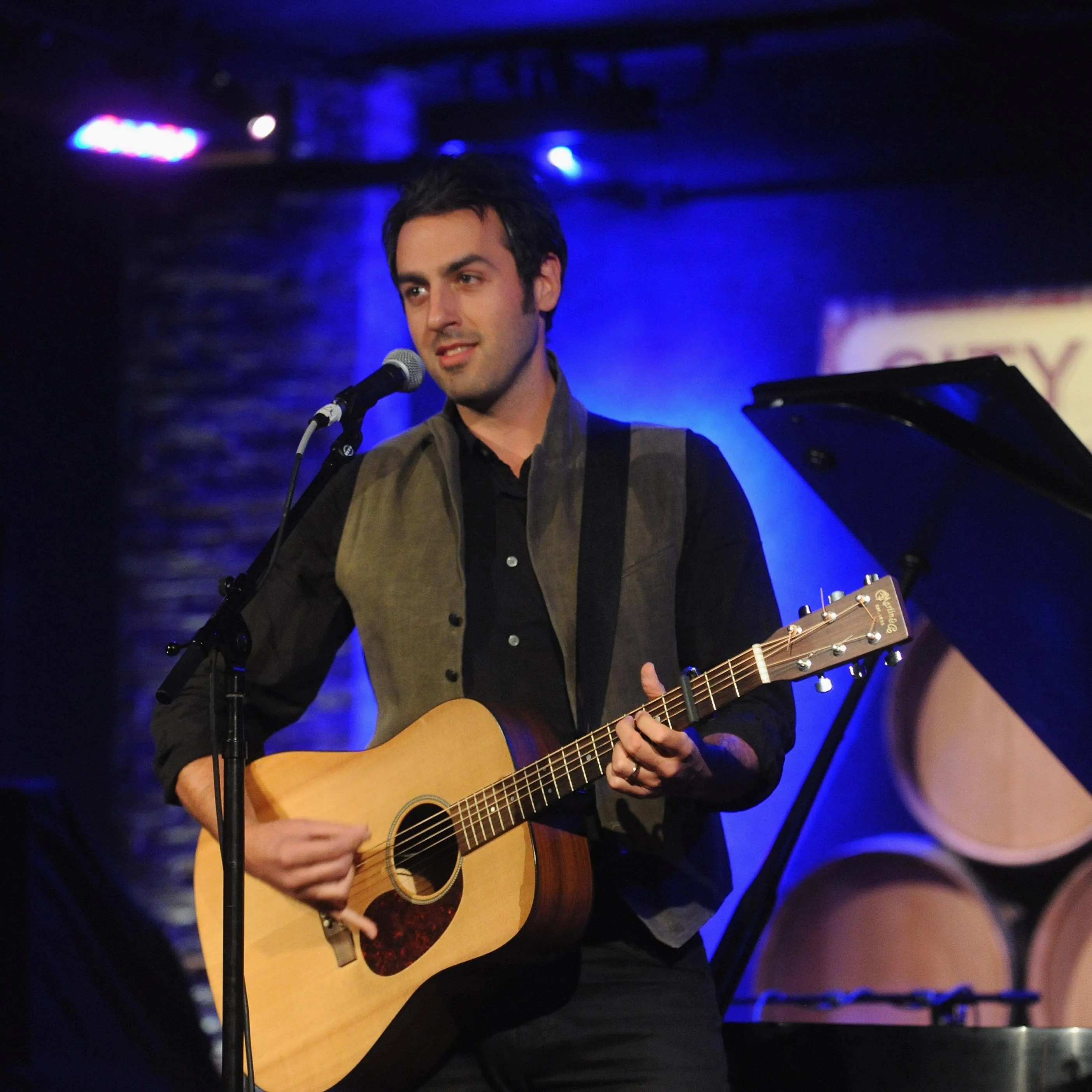 Ari Hest - Official Ticket Resale Marketplace