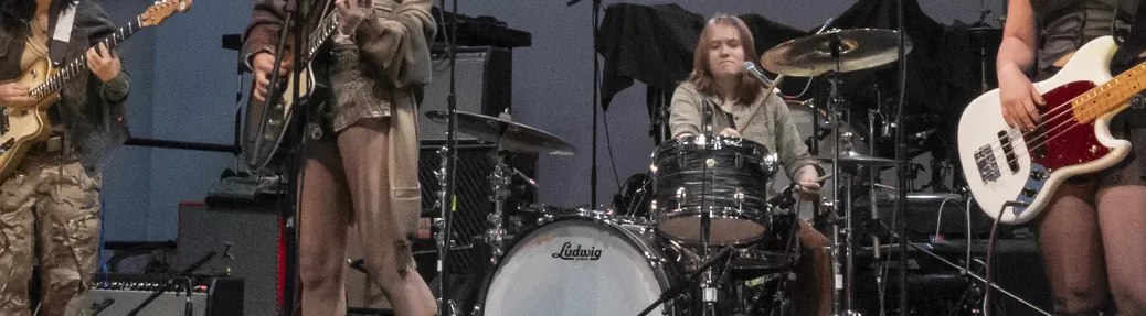 Bec Lauder and The Noise Tickets