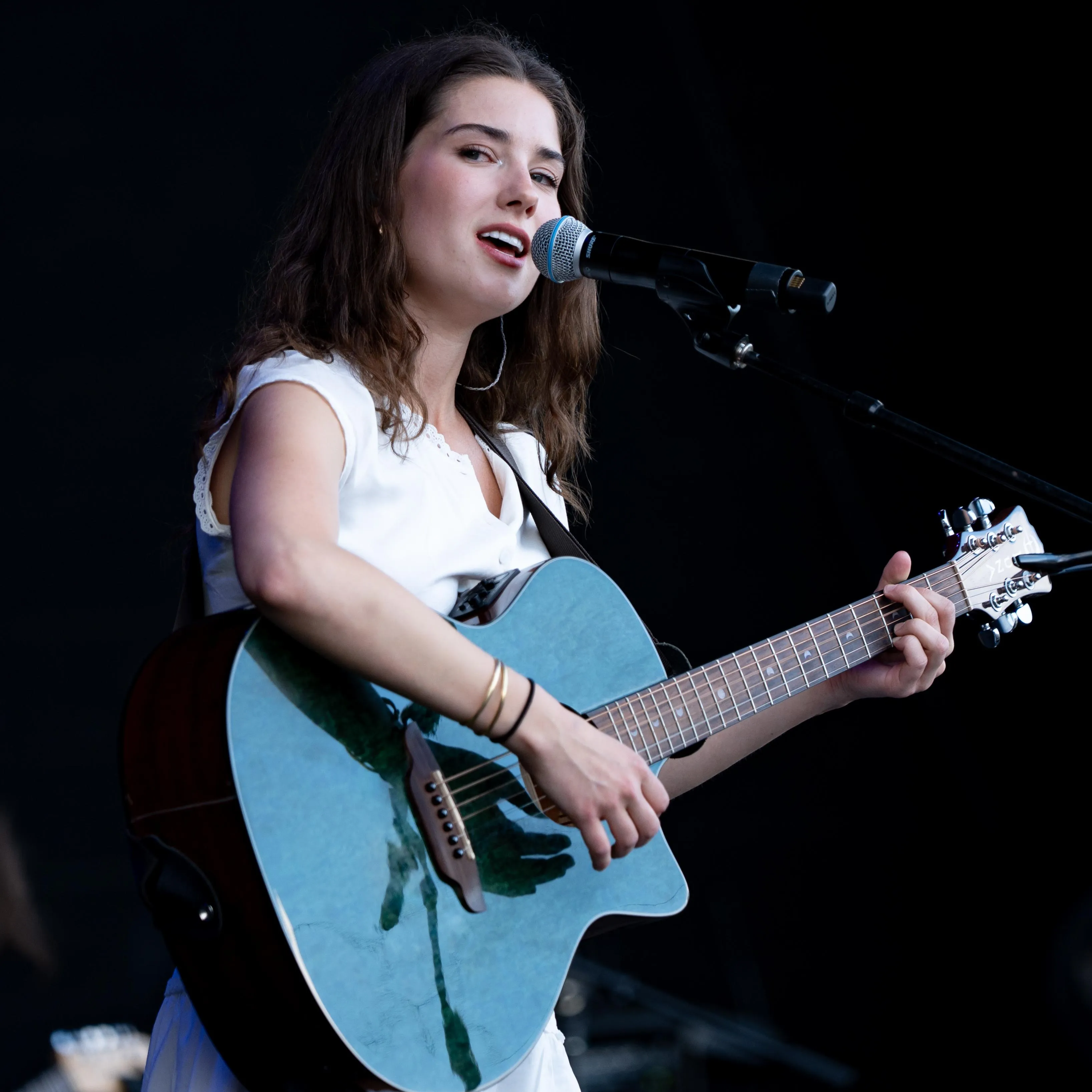 Isabel Dumaa - Official Ticket Resale Marketplace