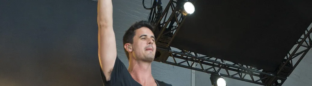 Kristian Stanfill Tickets