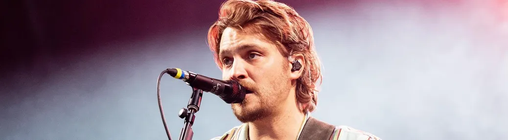 Luke Grimes Tickets