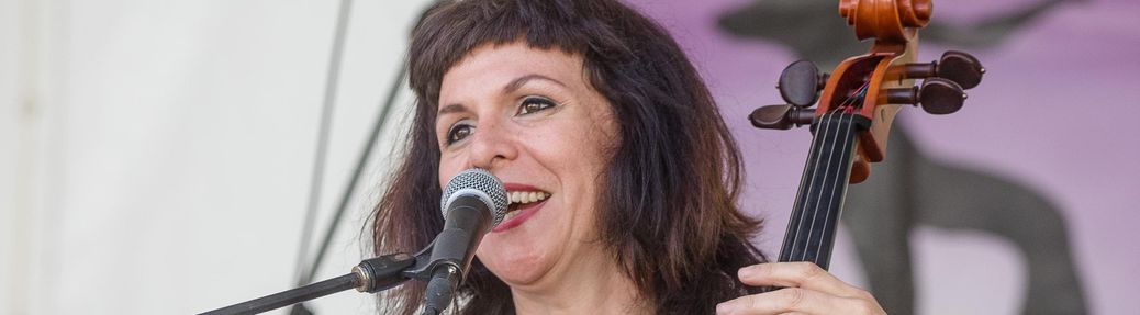 Helen Gillet Tickets