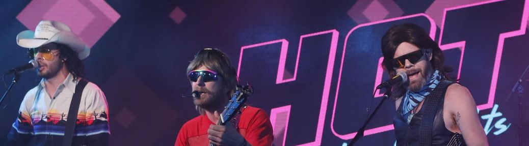 Hot Country Knights Tickets