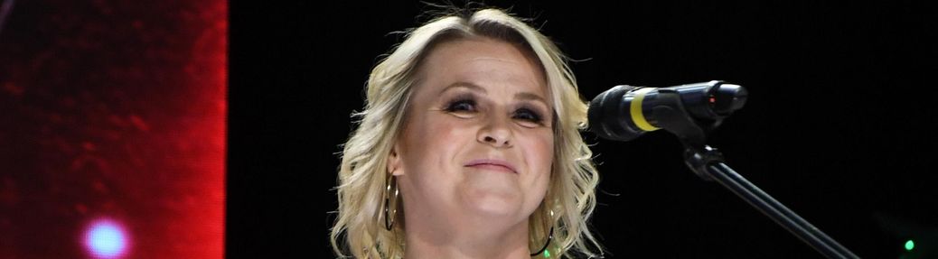 Carolyn Dawn Johnson Tickets